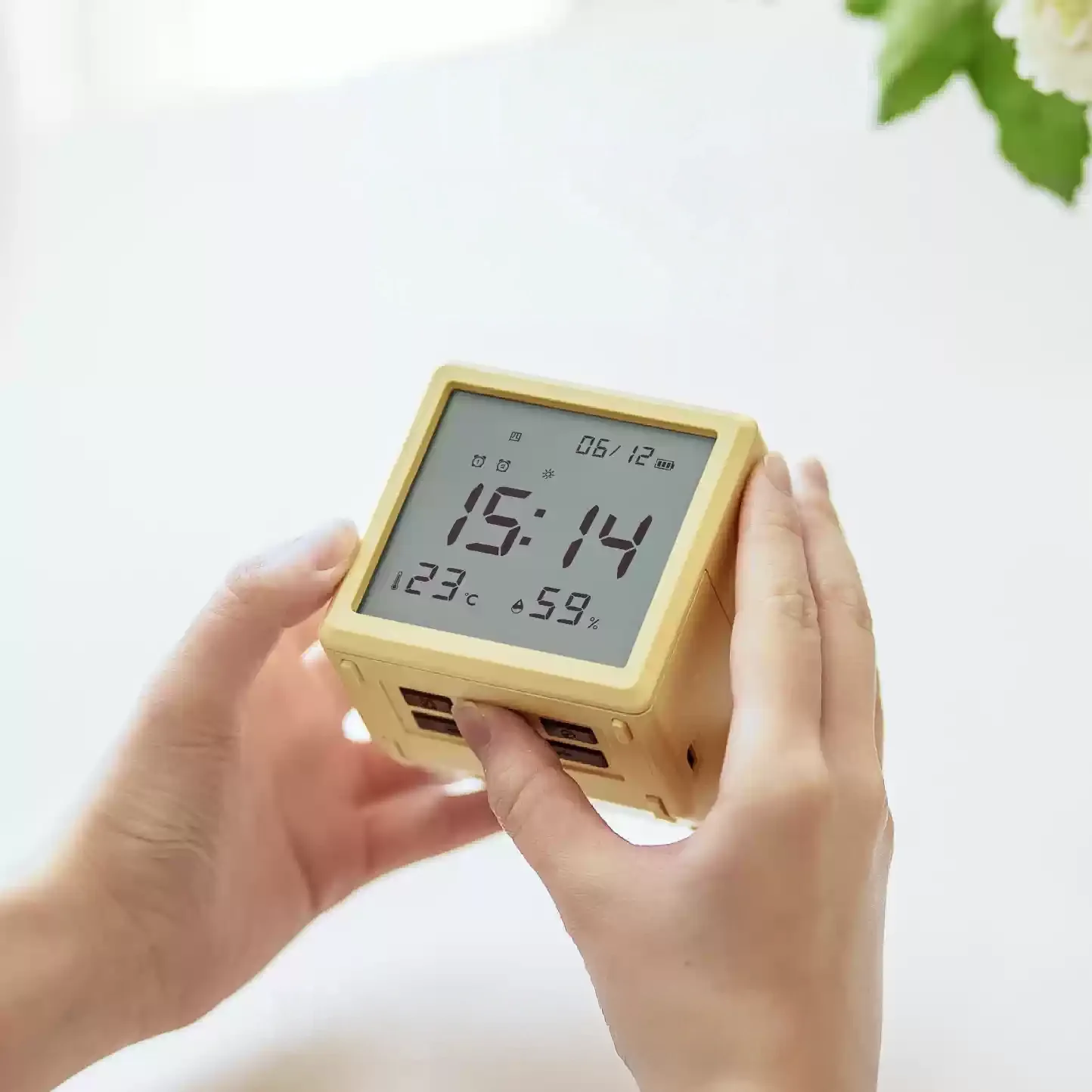 Black & White - Seesaw Alarm Clock - Image 6