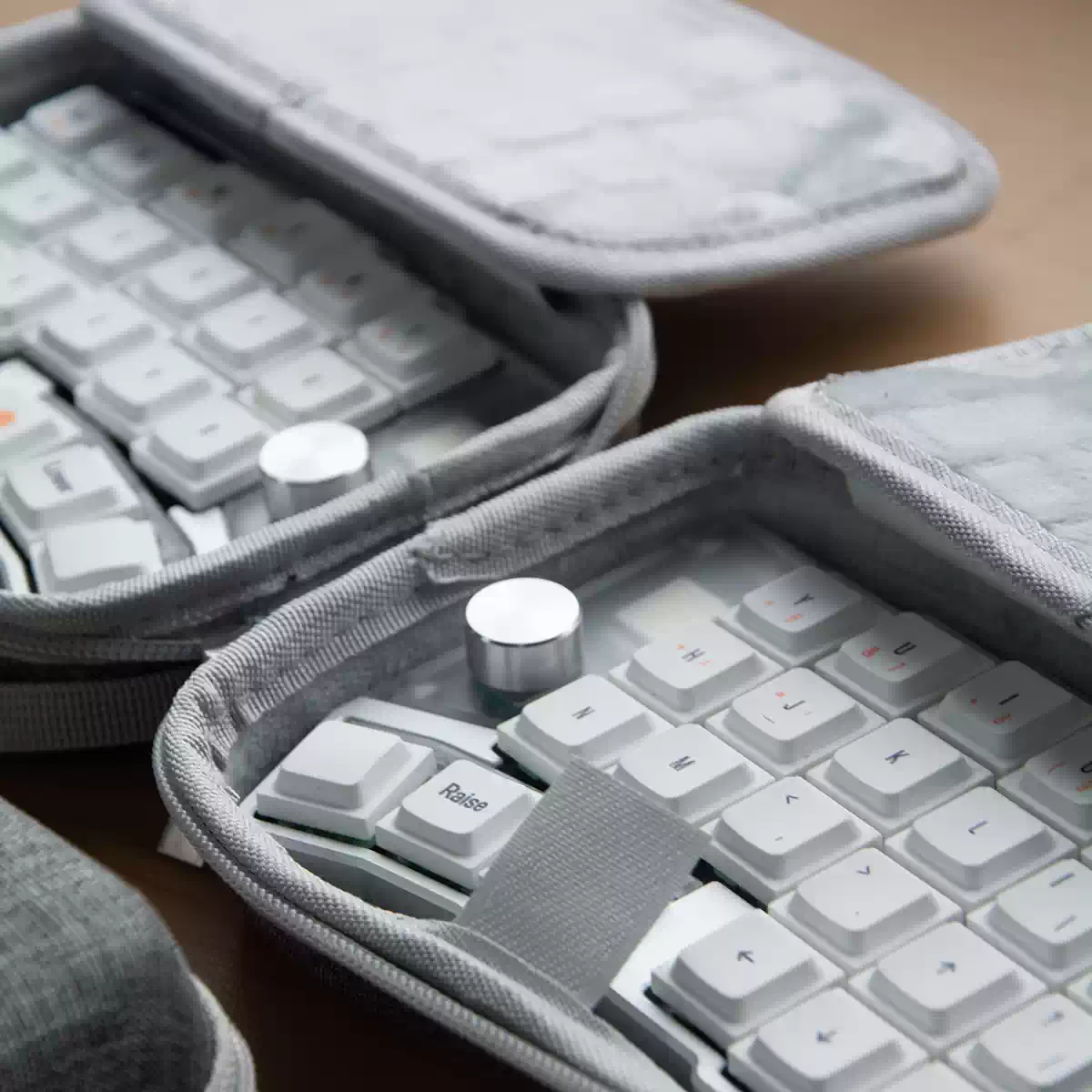 Cornix Split Keyboard Storage Bag — EVA Hard Shell / Soft Fabric Portable Case - Image 4