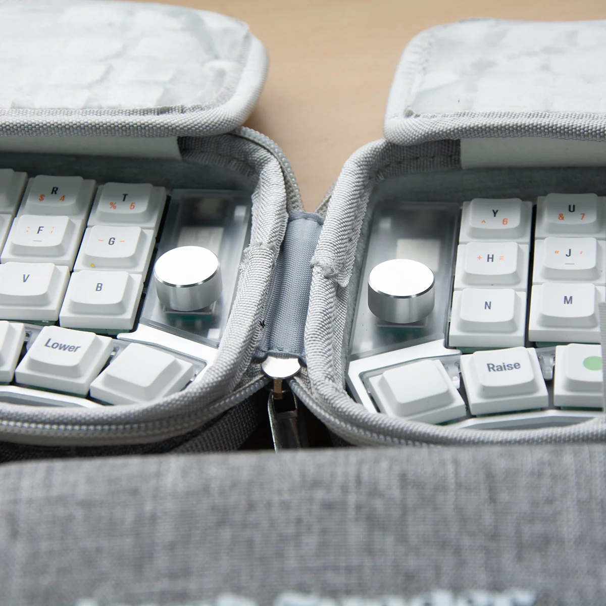 Cornix Split Keyboard Storage Bag — EVA Hard Shell / Soft Fabric Portable Case - Image 9