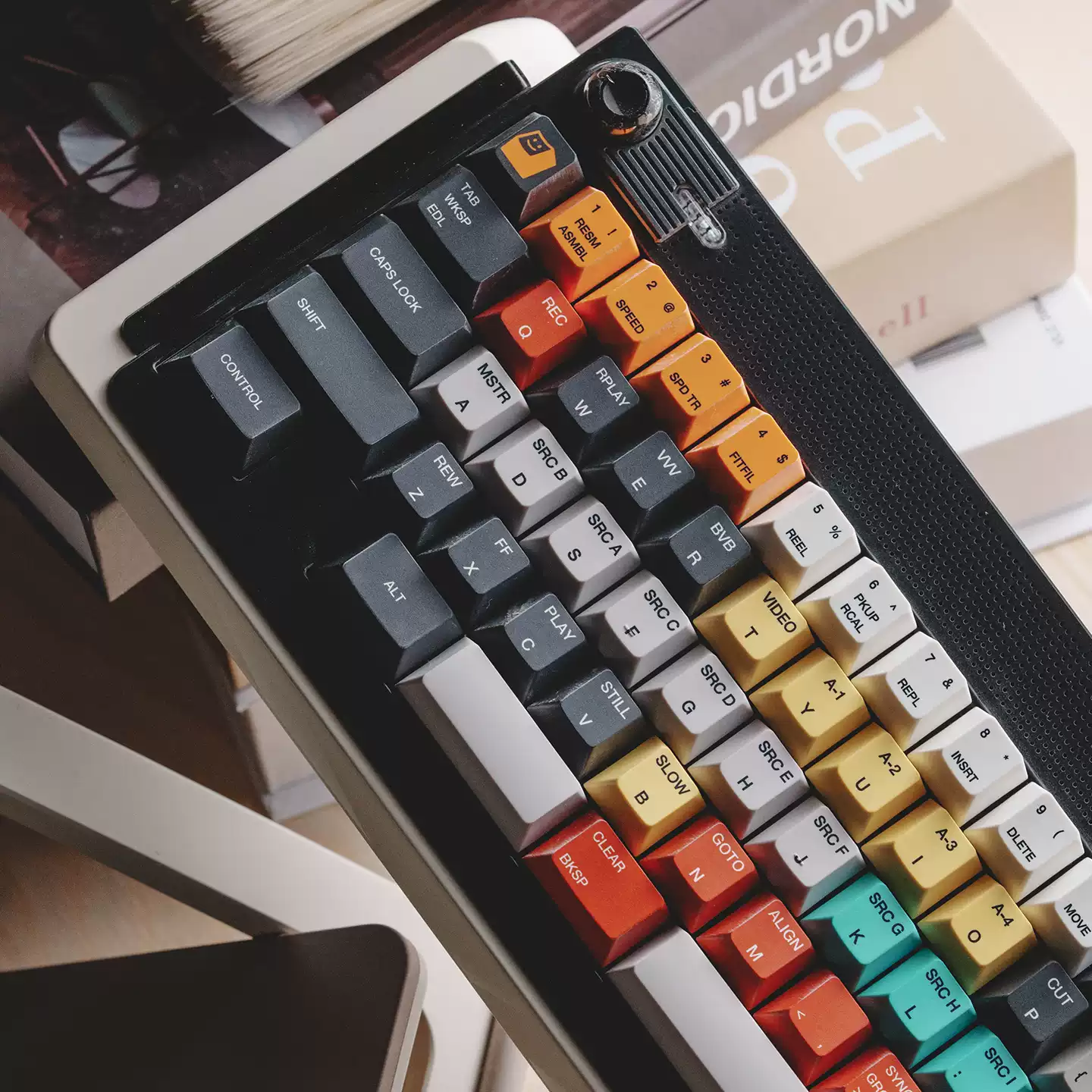 FBB - ACCOM Editor Retro PBT Five-Sided ANSI/ISO Keycap Set - Image 4