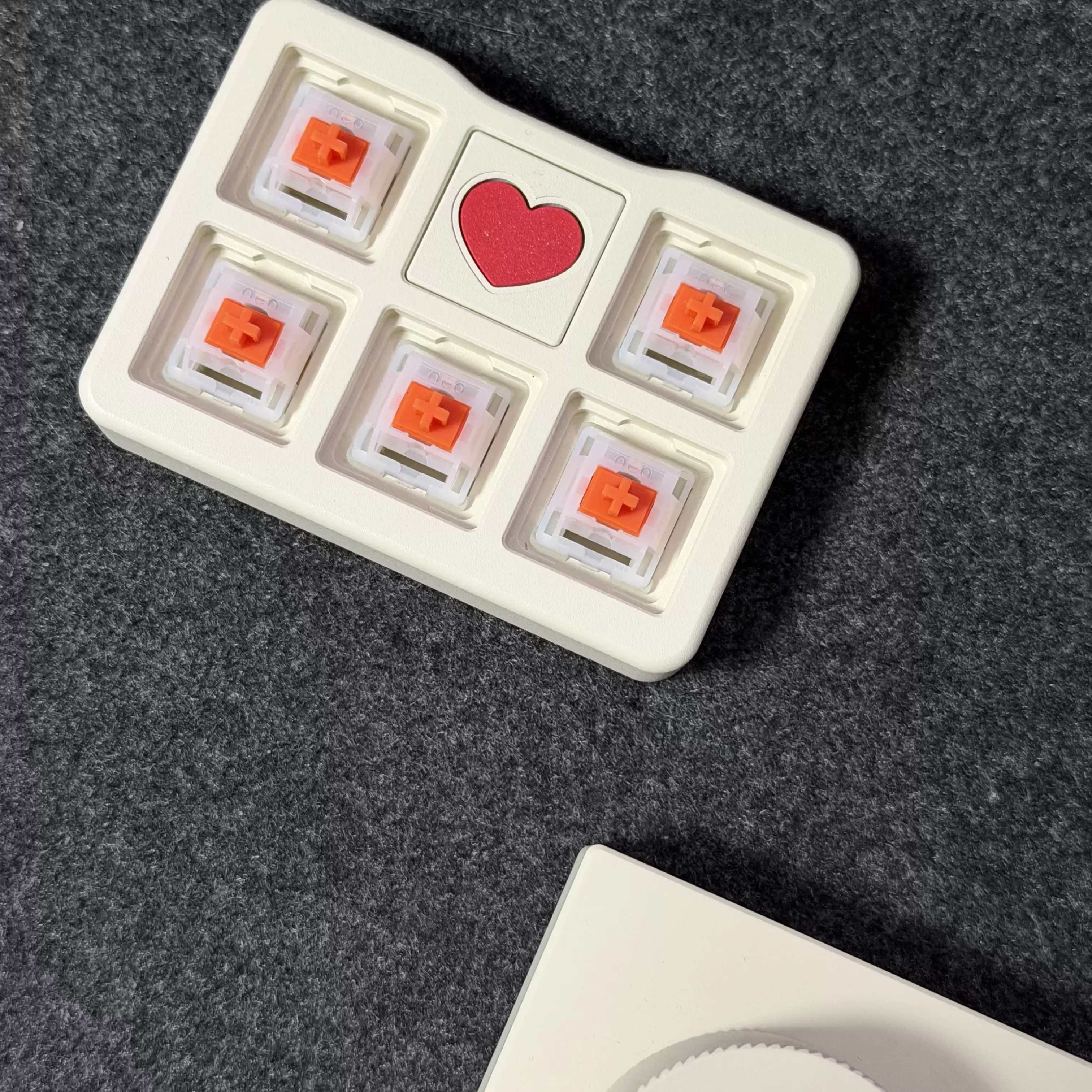 HMX × Evoworks Amber Linear Switch - Image 3