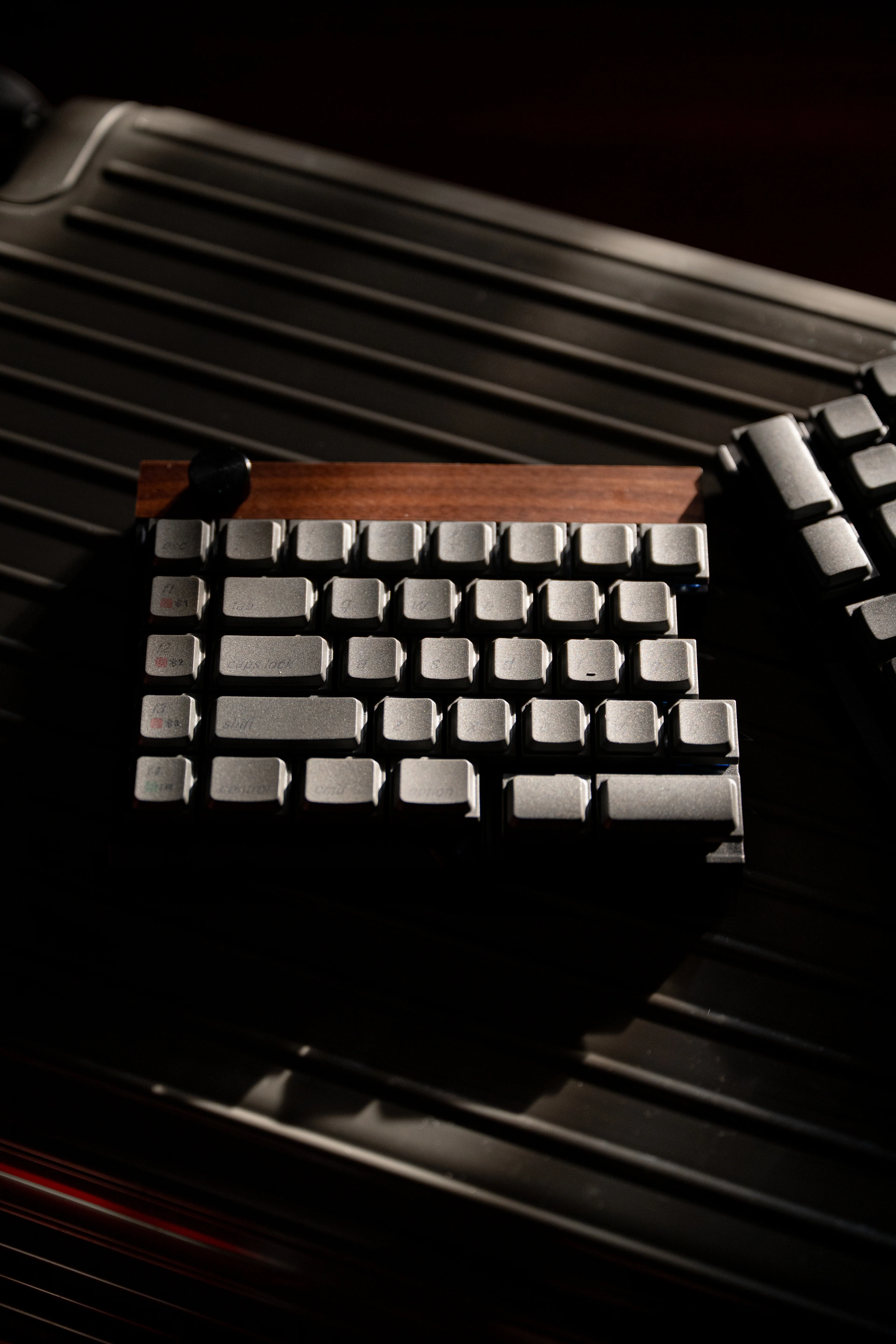 Jiffy75 - Wireless Split Low-Profile Mechanical Keyboard (pre-order) - Image 8