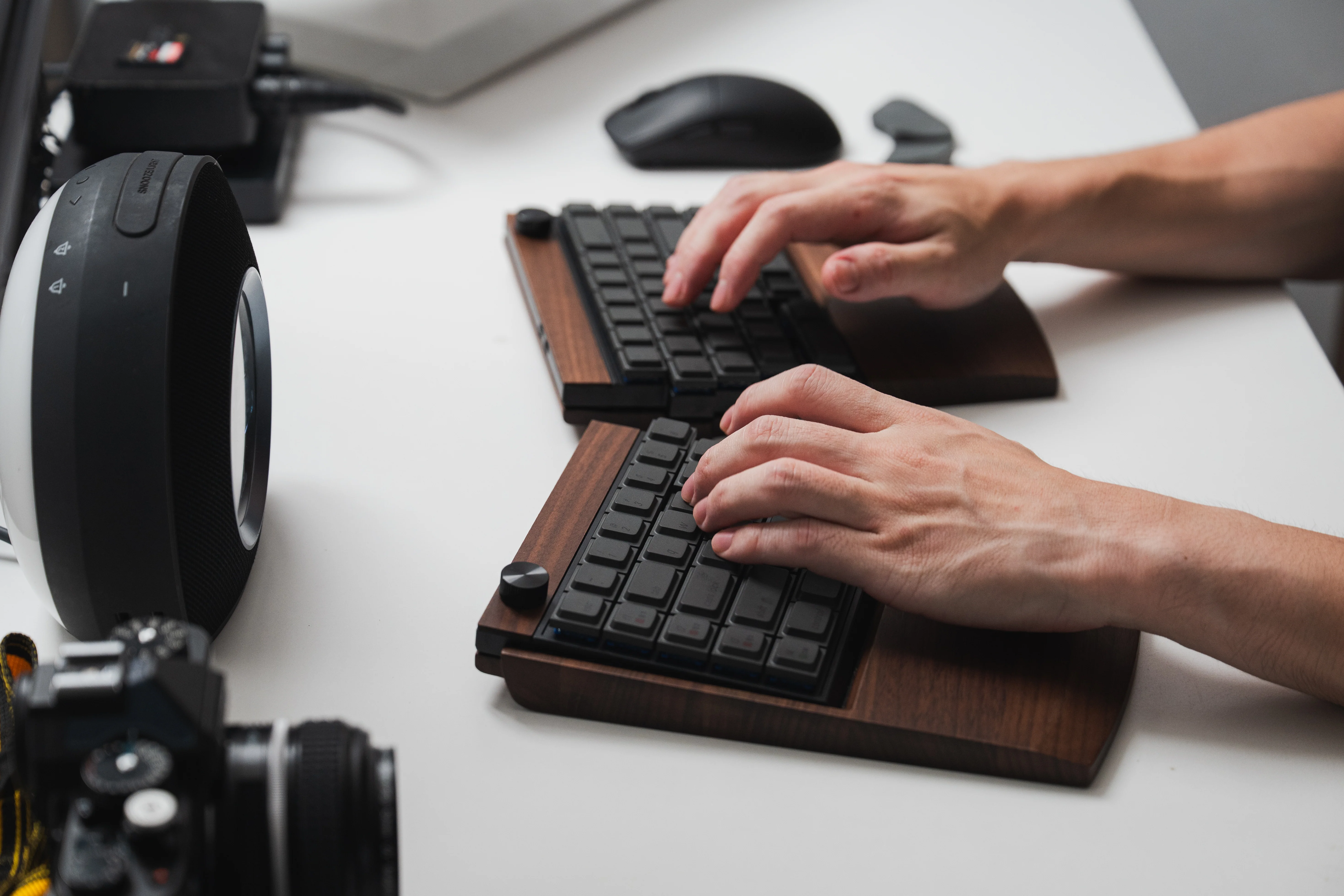 Jiffy75 - Wireless Split Low-Profile Mechanical Keyboard (pre-order) - Image 9