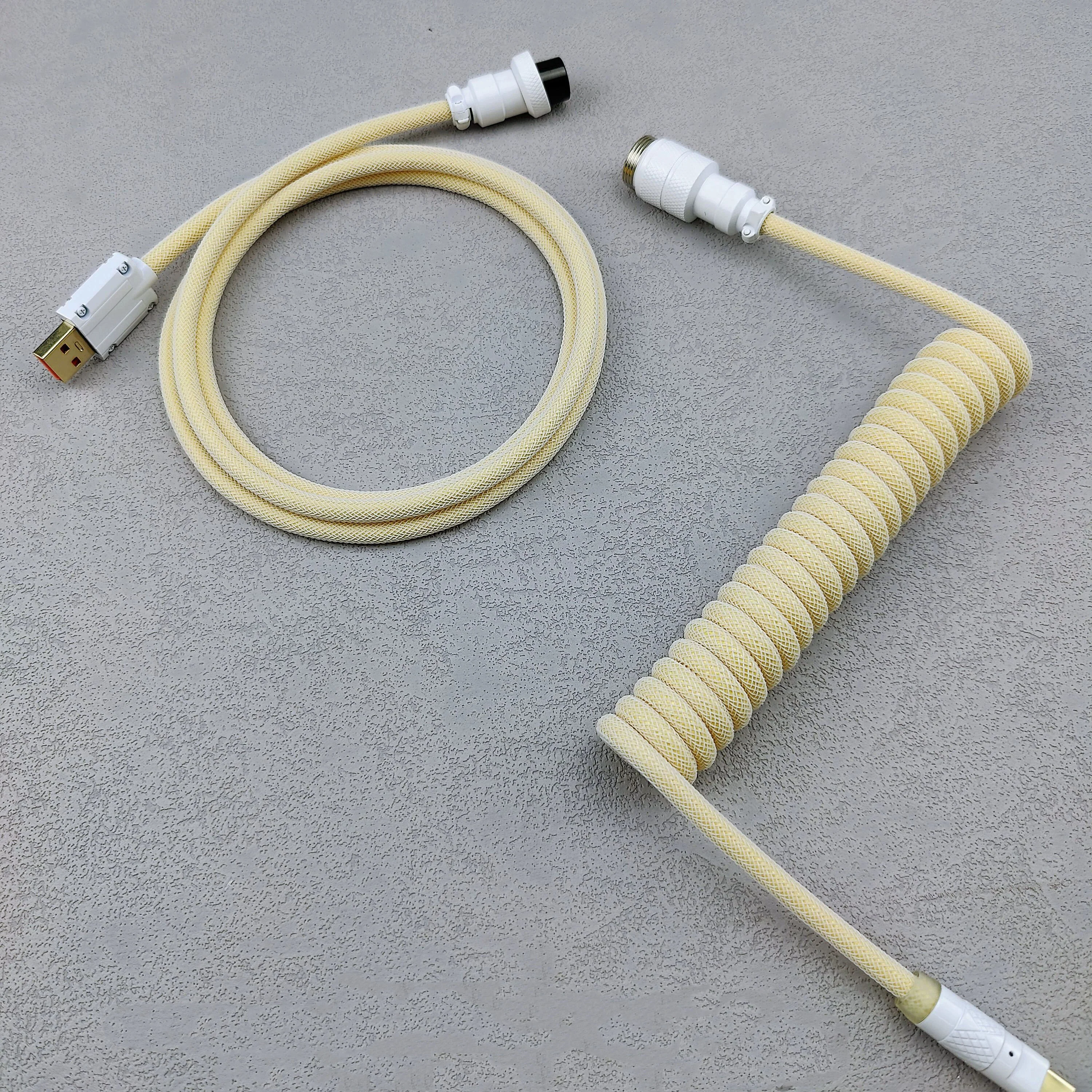 OZO Dual-Tone Coiled USB to USB-C Cable for Mechanical Keyboards - Image 6