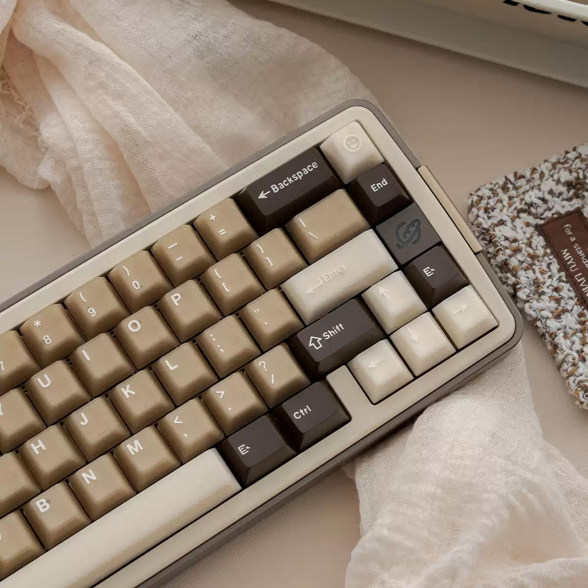 Raw Coconut Latte Semi-Transparent ANSI/ISO Keycap Set - Image 5