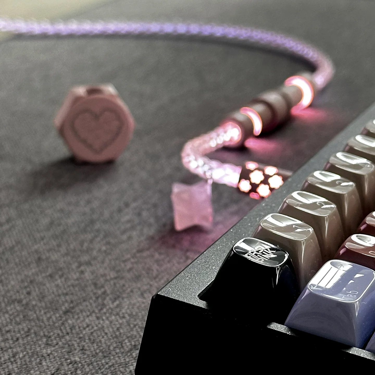 UNKNOWN ERROR - D25 White Light - Pink Interstellar Series Keyboard Cable - Image 2