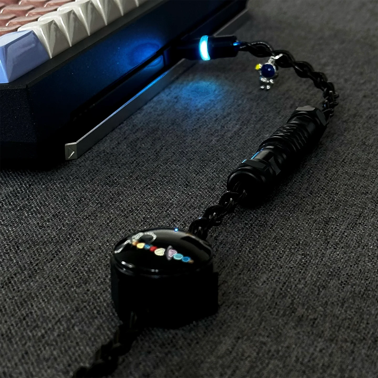 UNKNOWN ERROR - D30 Silver/Blue/RGB Light - Astronaut Series Keyboard Cable