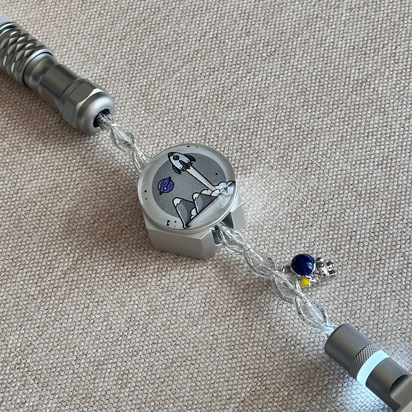 UNKNOWN ERROR - D30 Silver/Blue/RGB Light - Astronaut Series Keyboard Cable - Image 3