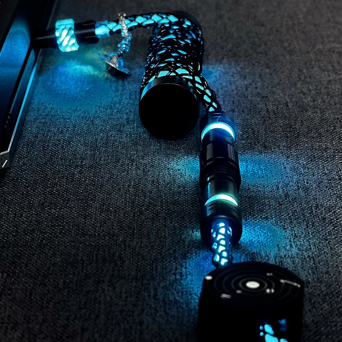 UNKNOWN ERROR - D39 RGB Light - Dark Star Series Keyboard Cable - Image 3