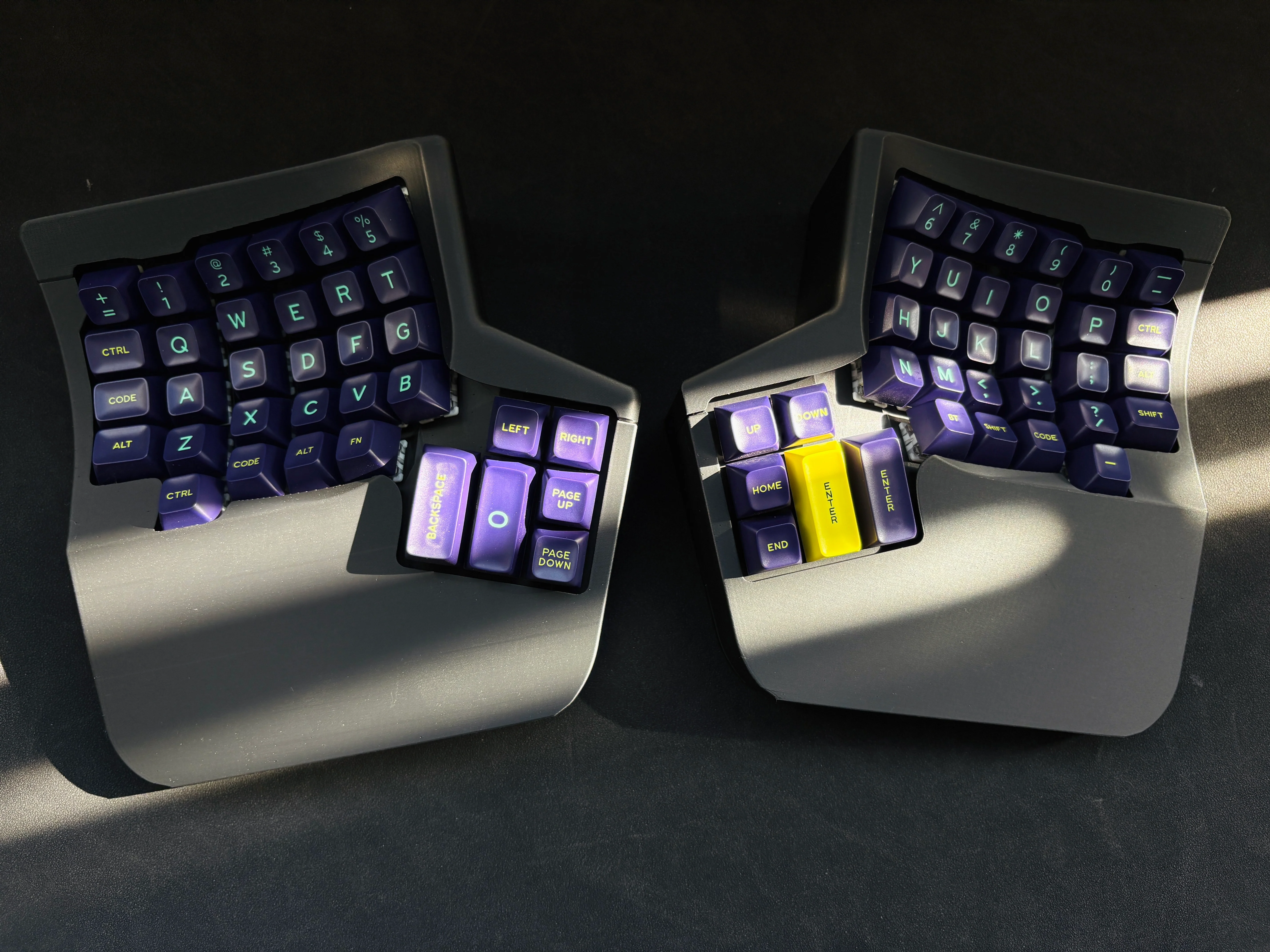 Weekin - WK Ergo 360 Split Wireless Ergonomic Mechanical Keyboard - Image 5