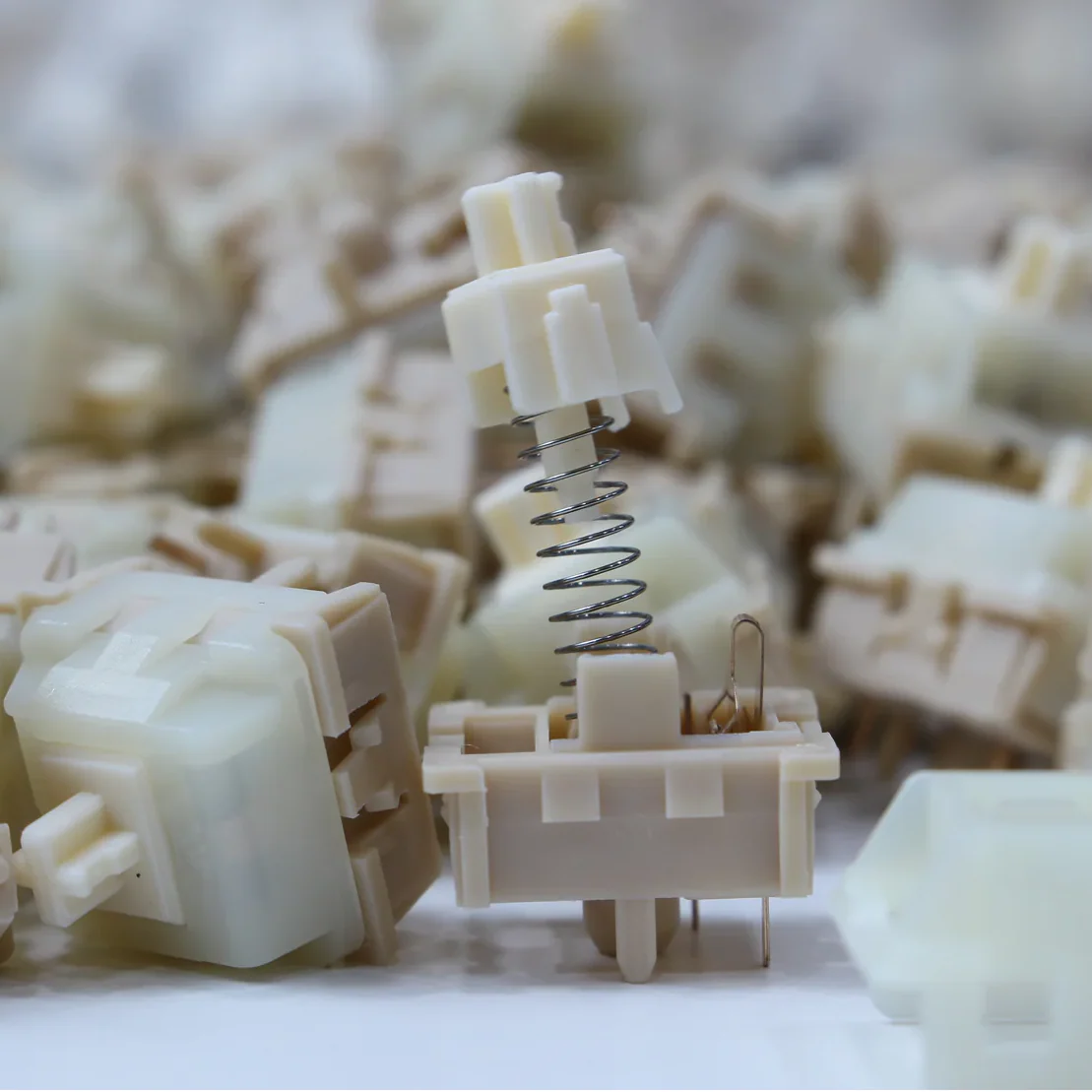 Weikav - Coconut Latte Linear Switches - Image 3