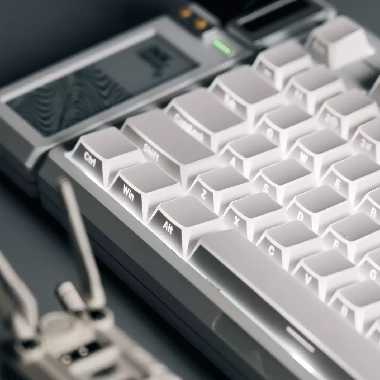 White/Black Refraction Side-Engraved ISO/ANSI Keycap Set - Image 5