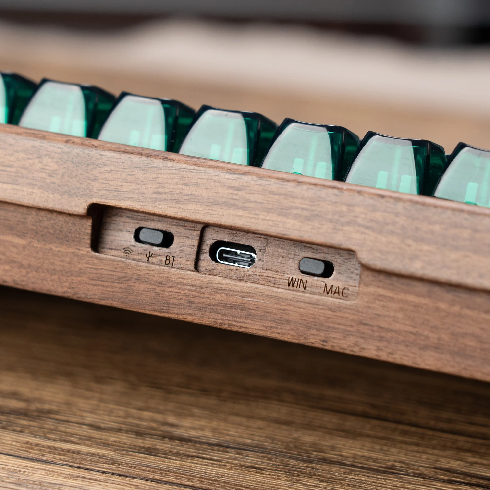 Womier - WD75 75% Gasket-Mount RGB Hot-Swappable Mechanical Keyboard - Image 5